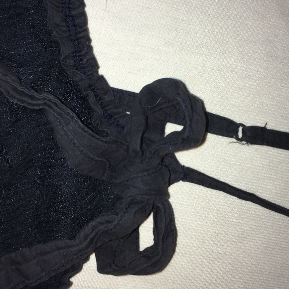 {HOLLISTER TOP} - Picture 2 of 3